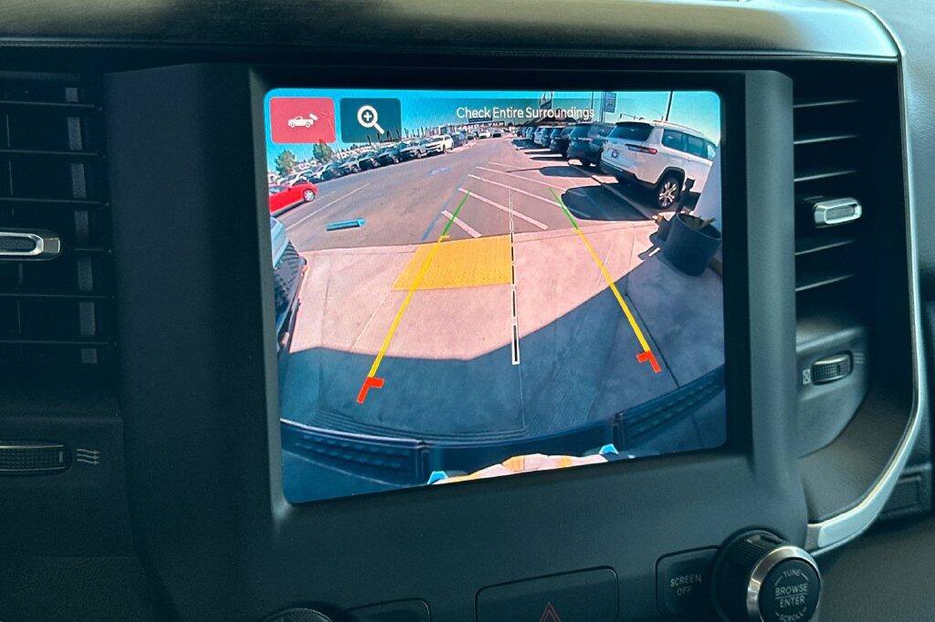 Used 2023 RAM 1500 Big Horn AWD/4WD image 18