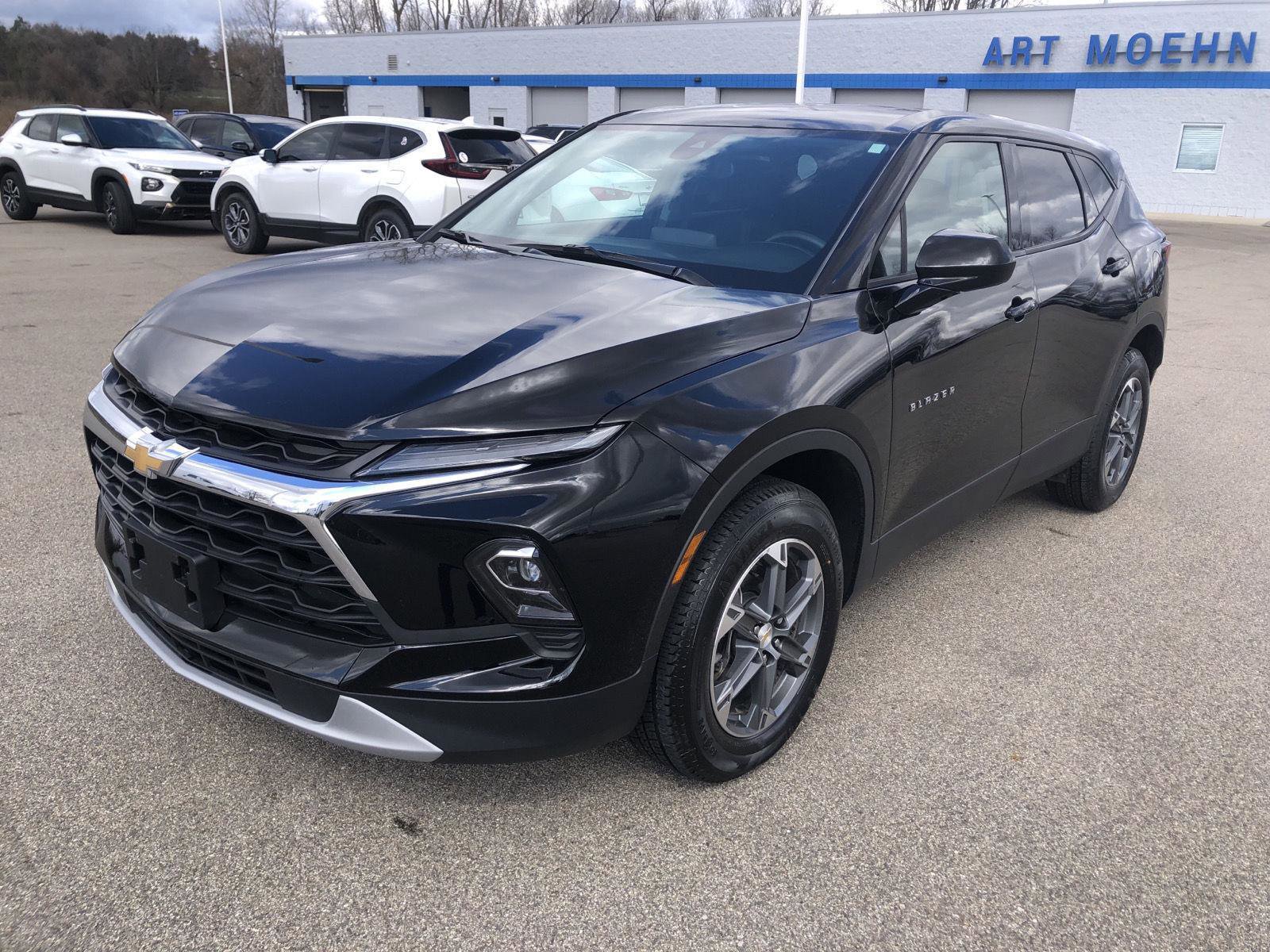 Used 2025 Chevrolet Blazer LT AWD/4WD image 12