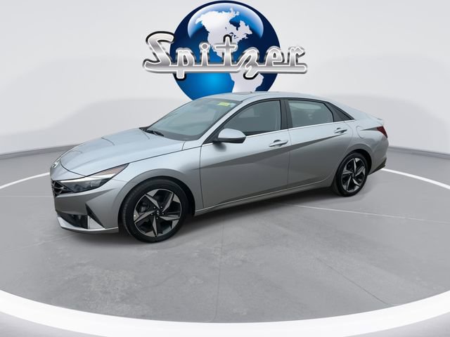 Used 2023 Hyundai Elantra Limited w/ Cargo Package image 4
