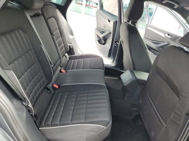 Used 2024 Volkswagen Jetta Sport image 19
