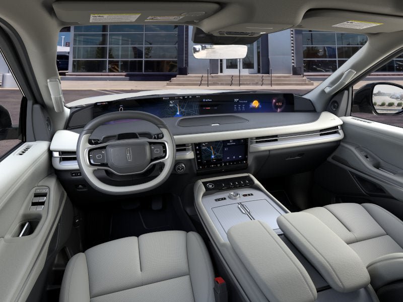 New 2026 Lincoln Navigator Reserve AWD/4WD image 9