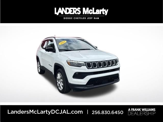 Used 2024 Jeep Compass Latitude w/ Sun and Sound Group