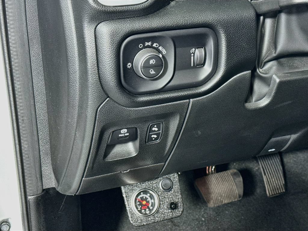 Used 2022 RAM 1500 Big Horn AWD/4WD image 10