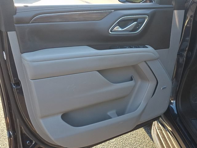 Used 2024 Chevrolet Suburban LT AWD/4WD image 12