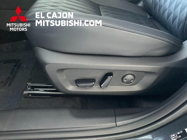 New 2026 Mitsubishi Outlander SEL FWD image 12