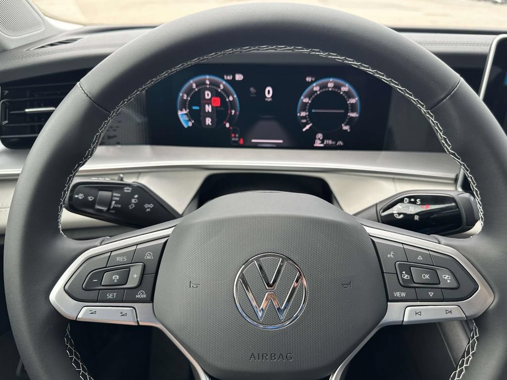New 2026 Volkswagen Tiguan SE AWD/4WD image 14