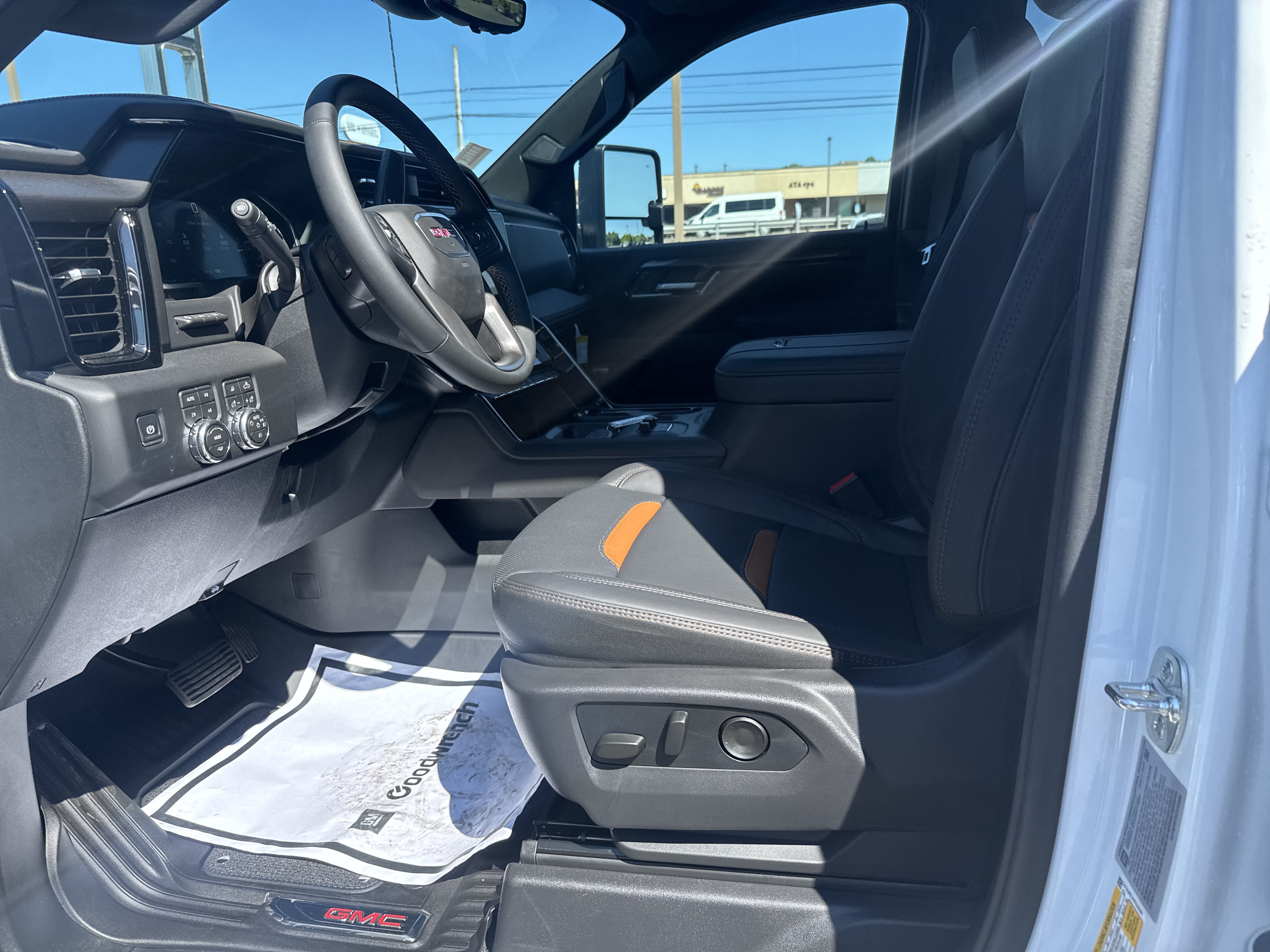 New 2026 GMC Sierra 2500 AT4 w/ AT4 Premium Plus Package AWD/4WD image 12