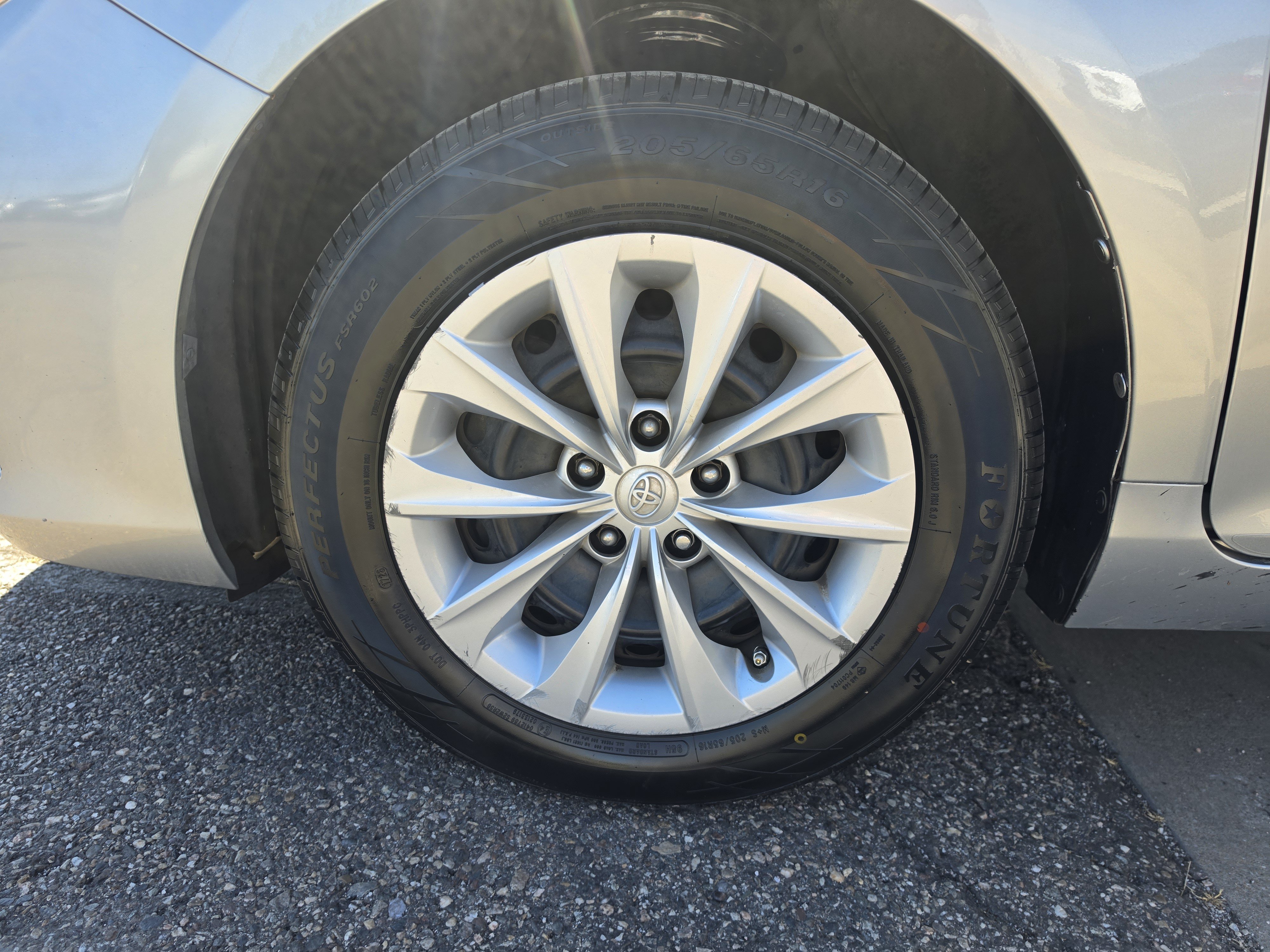 Used 2017 Toyota Camry LE FWD image 22