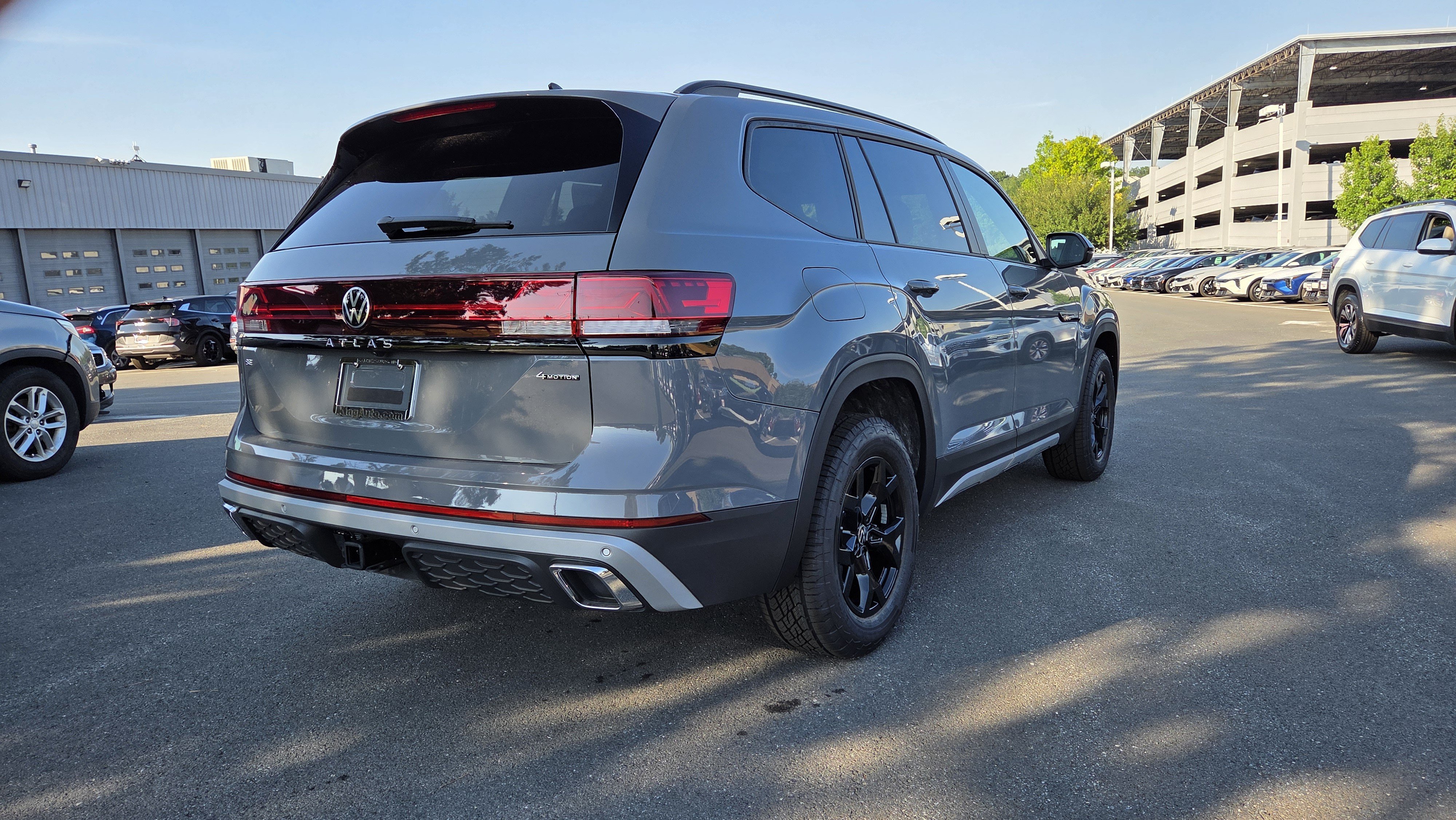 New 2026 Volkswagen Atlas Peak Edition AWD/4WD image 3