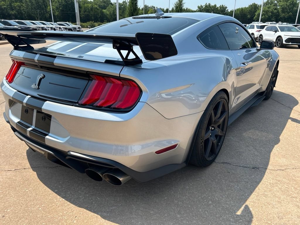 Used 2020 Ford Mustang Shelby GT500 w/ Carbon Fiber Track Pack RWD image 9