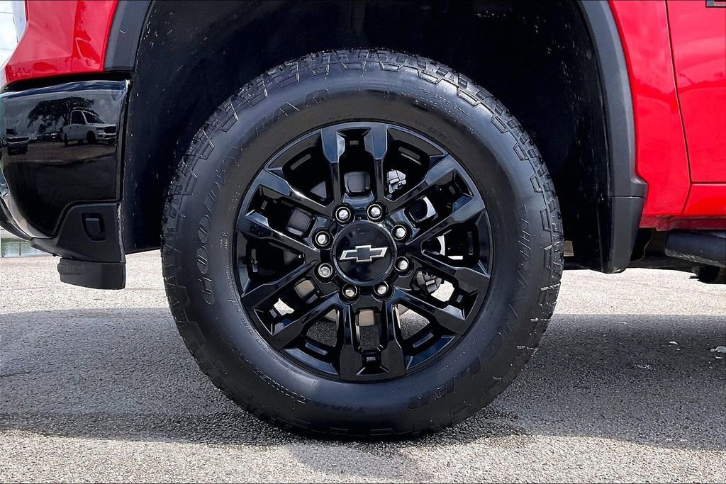 Used 2025 Chevrolet Silverado 2500 Custom w/ Custom Value Package AWD/4WD image 35