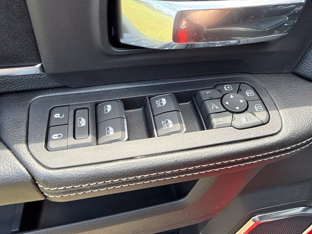 New 2026 RAM 2500 Laramie w/ Night Edition AWD/4WD image 29