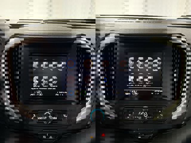 Certified 2024 GMC Terrain SLE w/ Driver Convenience Package image 13