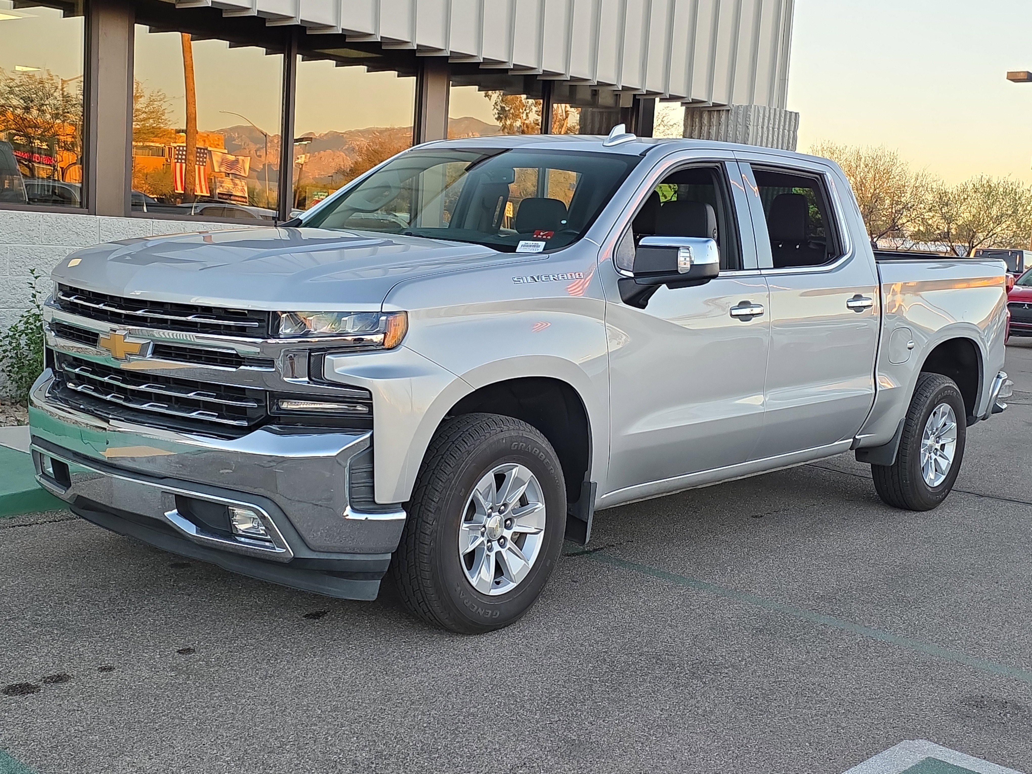 Used 2019 Chevrolet Silverado 1500 LTZ image 3