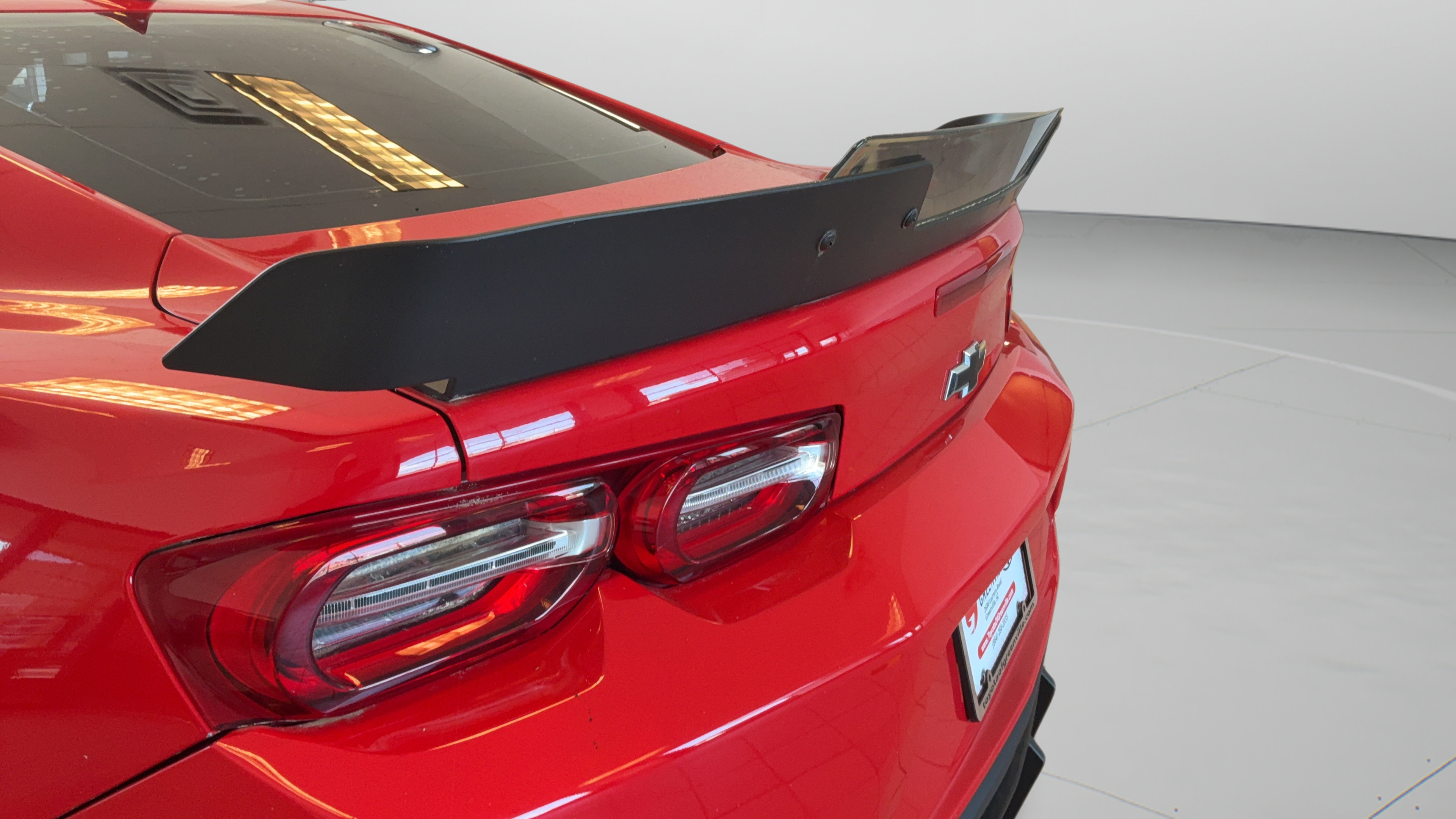 Used 2021 Chevrolet Camaro LT w/ Technology Package RWD image 39