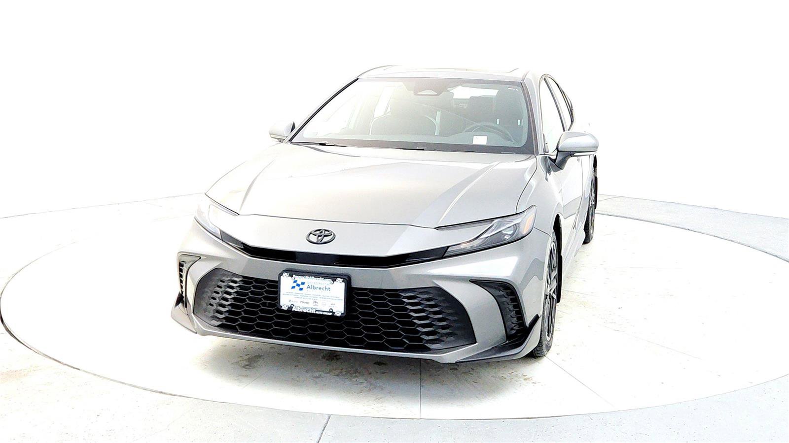 Certified 2025 Toyota Camry SE image 2
