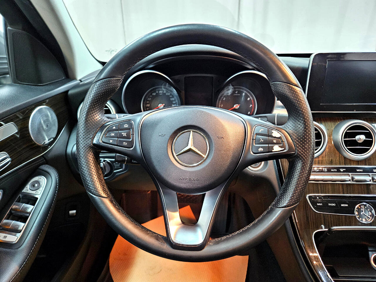 Used 2015 Mercedes-Benz C 300 Sedan image 27