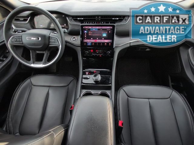 Used 2025 Jeep Grand Cherokee L Limited w/ Black Appearance Package image 6