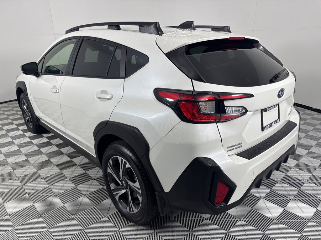 Used 2024 Subaru Crosstrek 2.0i Premium image 8