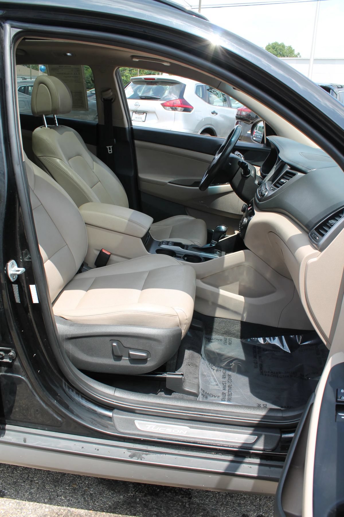 Used 2017 Hyundai Tucson Limited w/ Limited Ultimate Package 03 AWD/4WD image 25