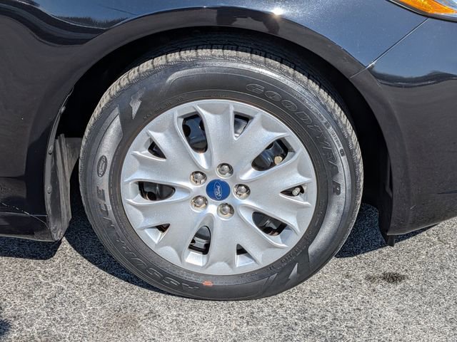 Used 2019 Ford Fusion S image 10