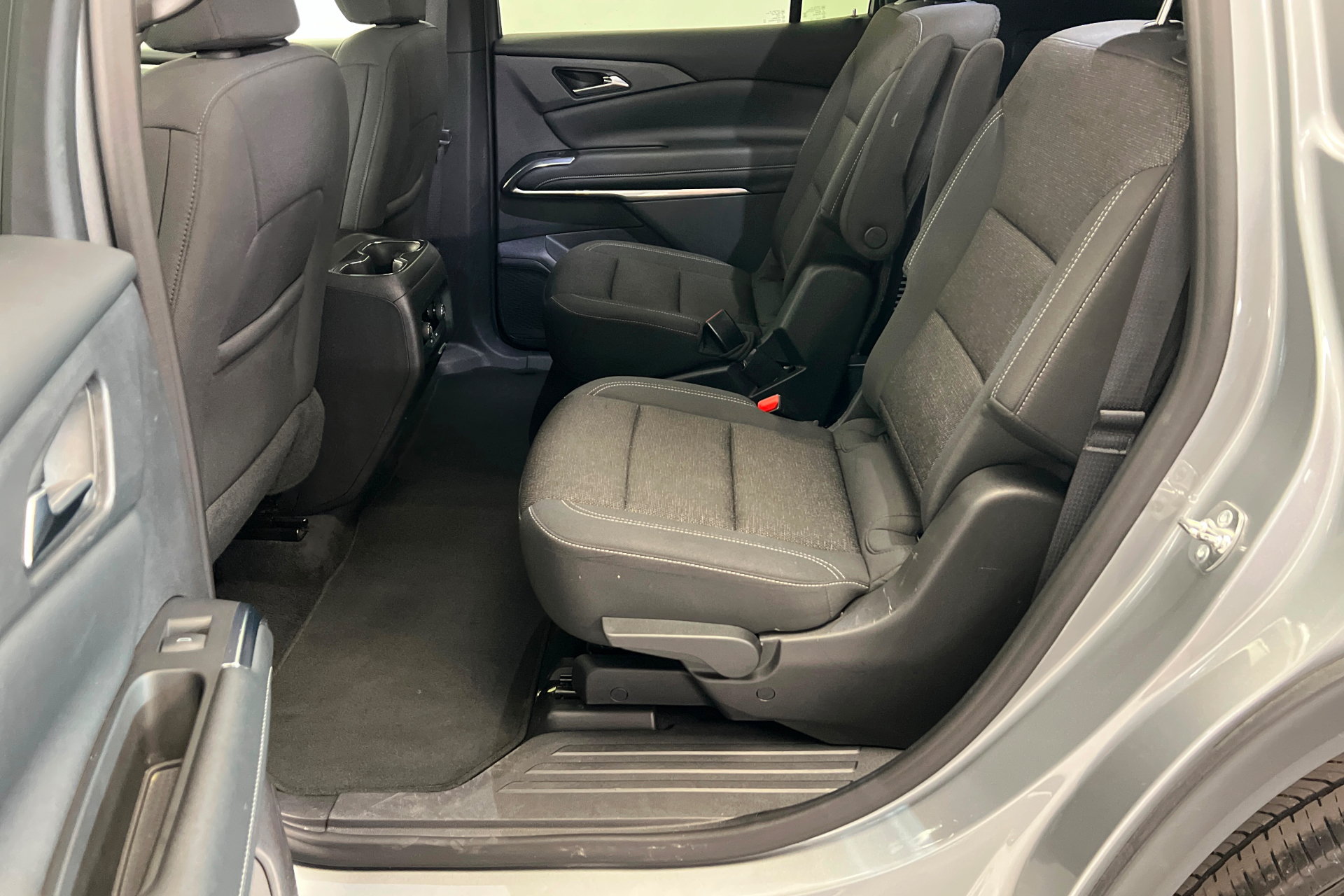 Used 2024 Chevrolet Traverse LT AWD/4WD image 18