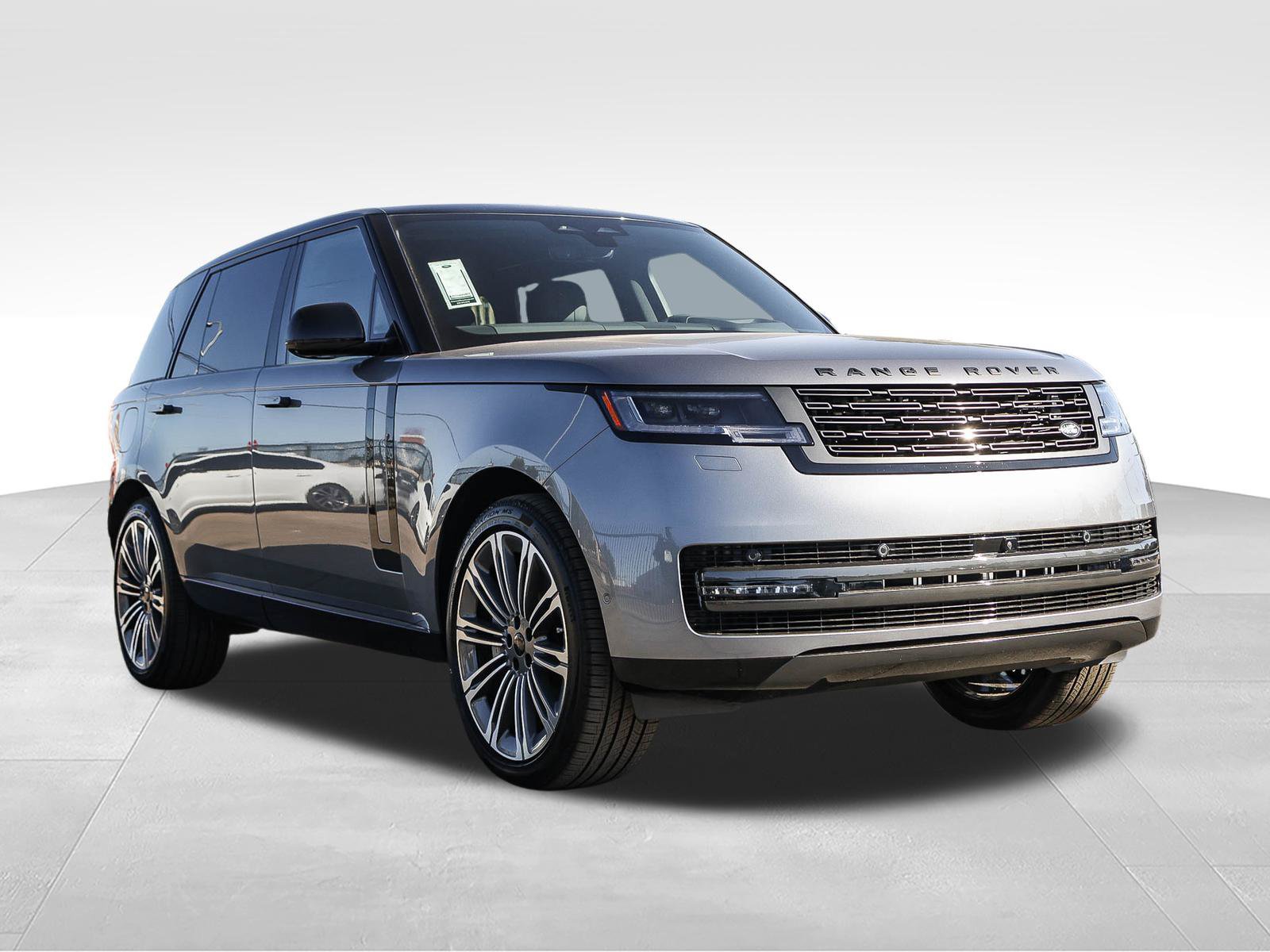 New 2026 Land Rover Range Rover Long Wheelbase SE AWD/4WD image 3