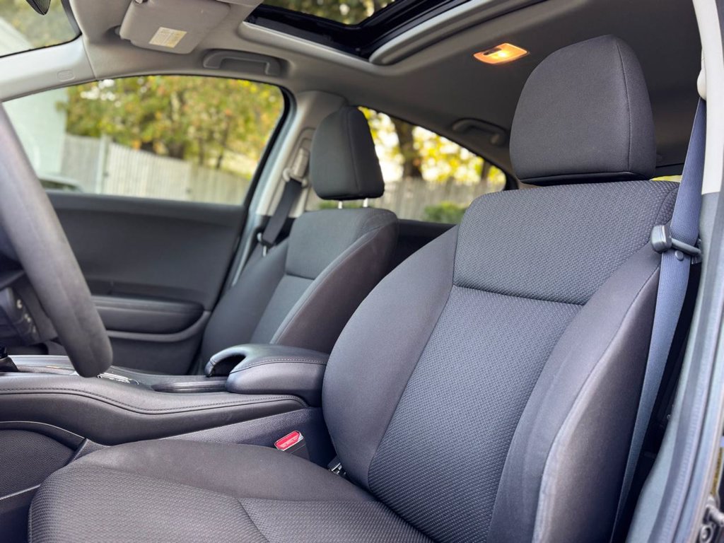 Used 2018 Honda HR-V EX image 19