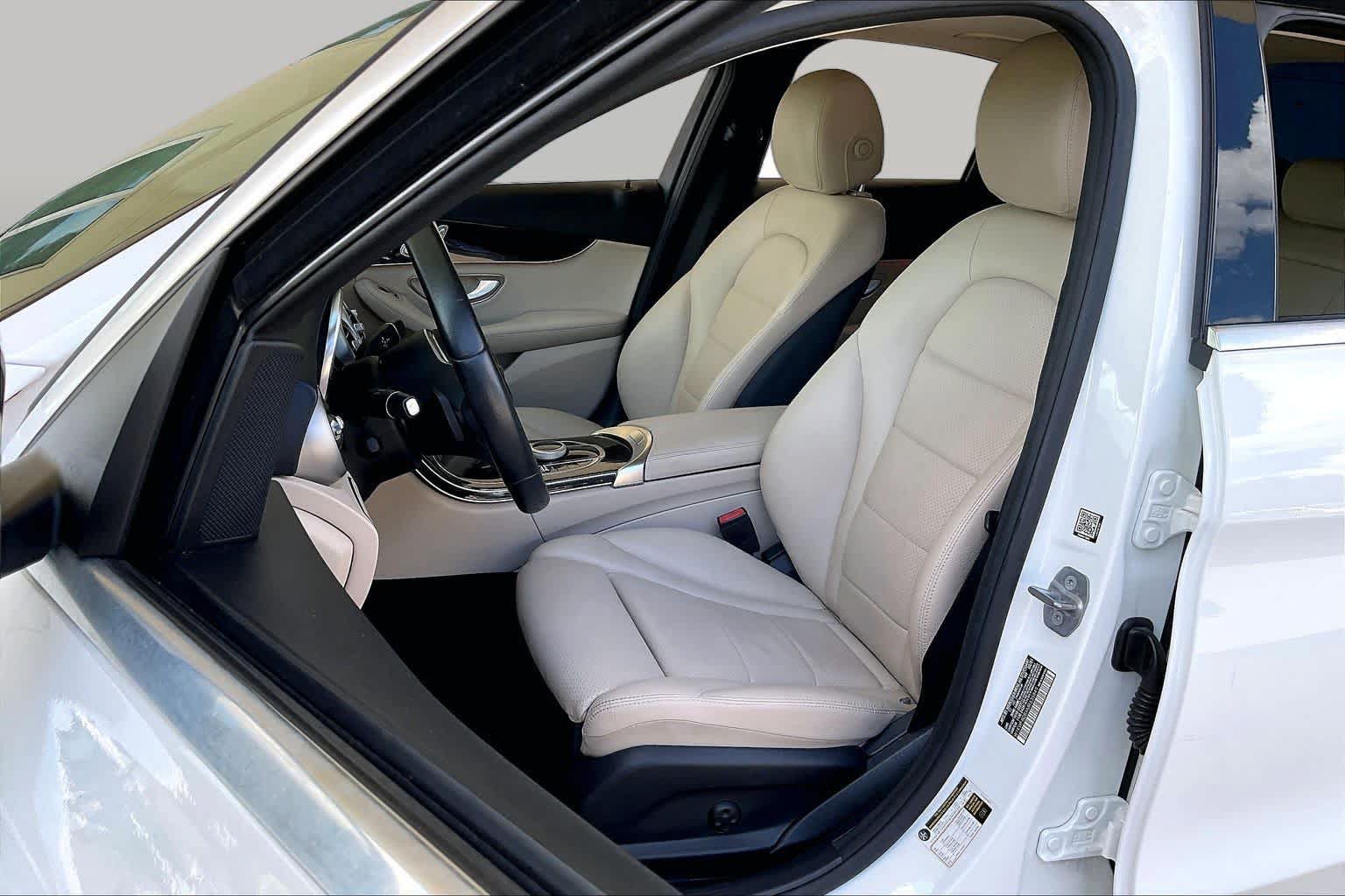 Used 2021 Mercedes-Benz C 300 Sedan image 7