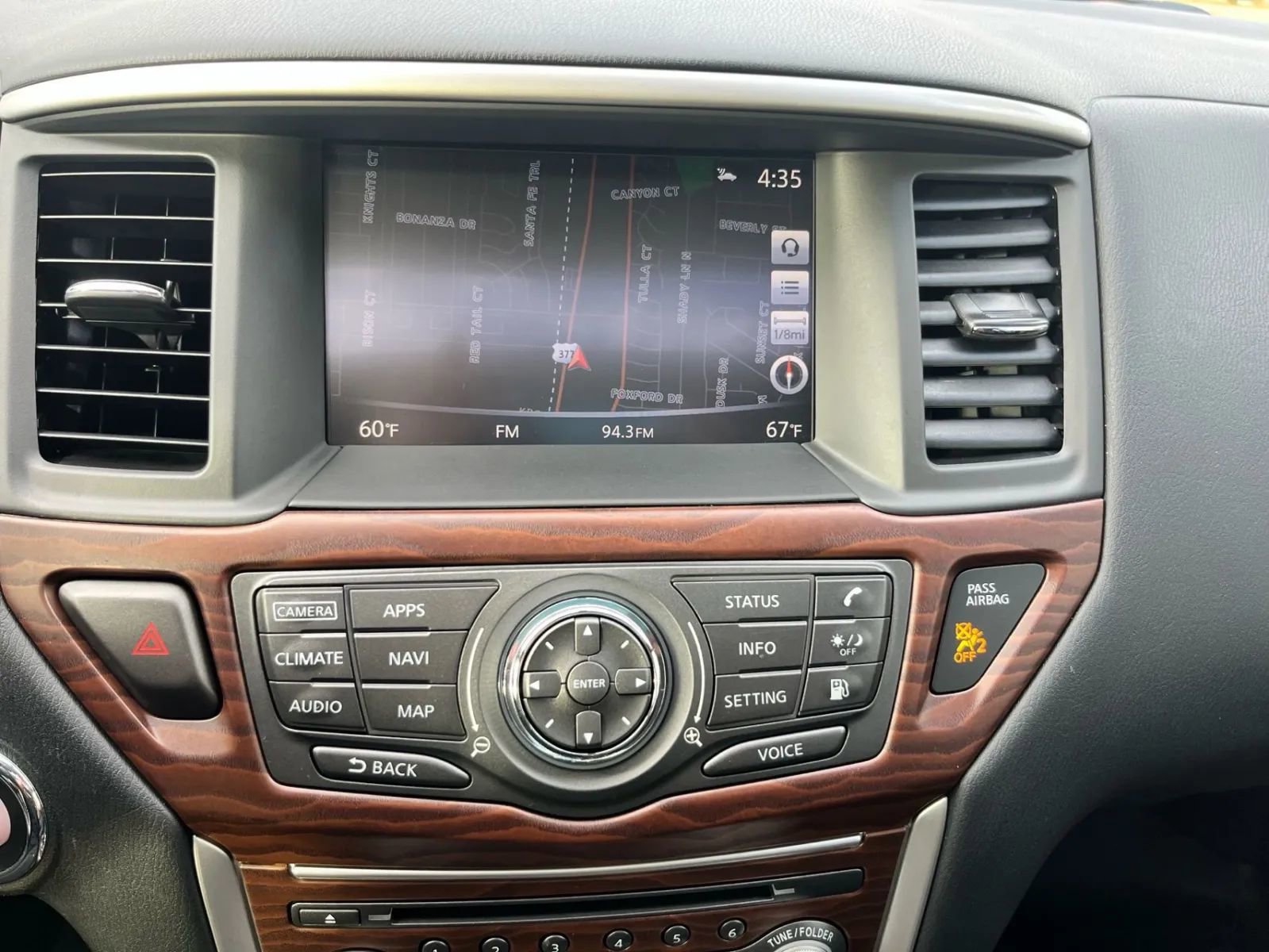 Used 2020 Nissan Pathfinder Platinum FWD image 31