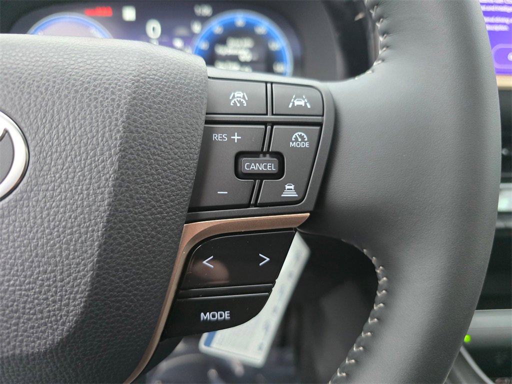 New 2025 Toyota Crown Signia image 28