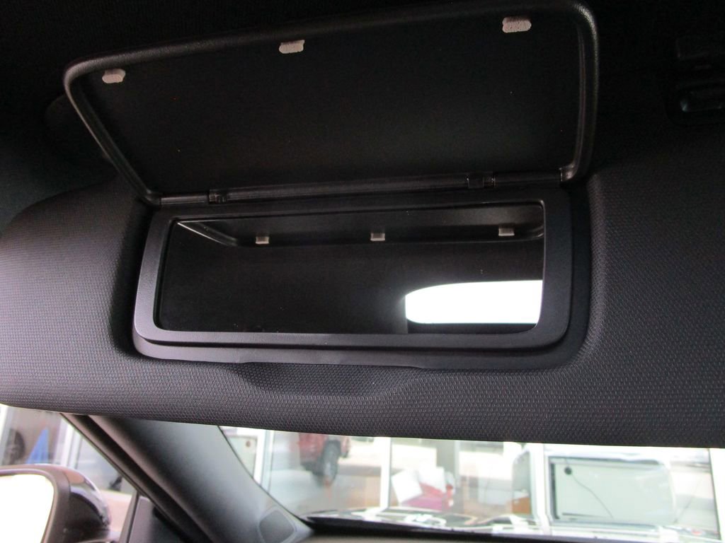 New 2026 Chevrolet Trax RS w/ Sunroof Package image 38