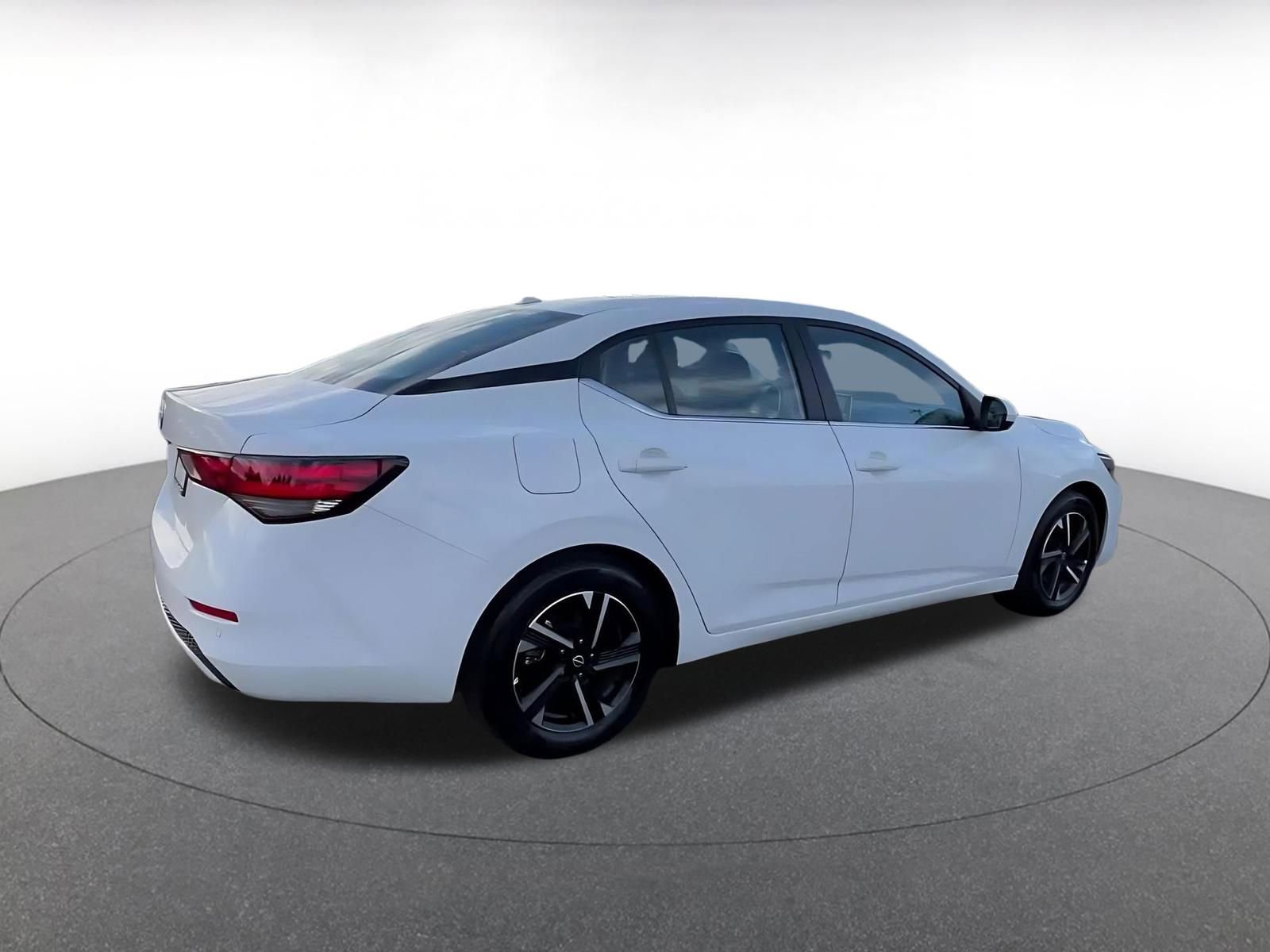 Used 2025 Nissan Sentra SV image 15