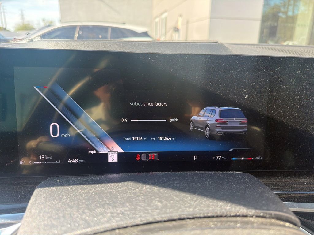 Used 2024 BMW X7 xDrive40i w/ M Sport Package AWD/4WD image 10