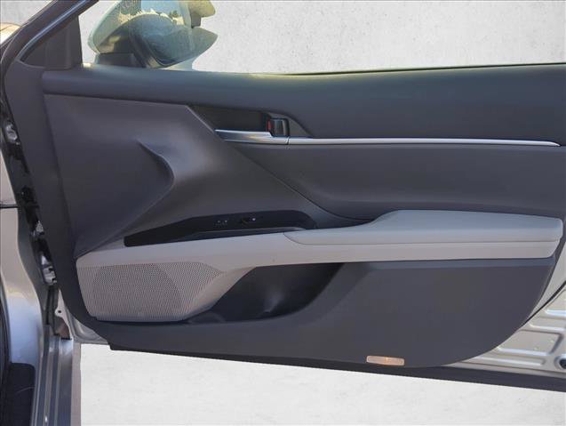 Used 2018 Toyota Camry LE FWD image 23