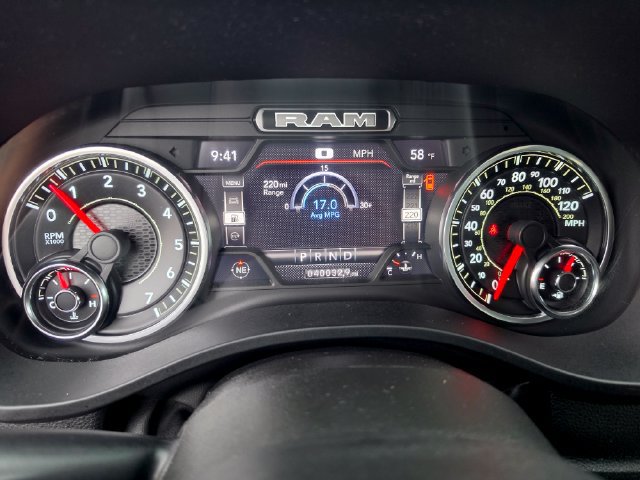 Used 2022 RAM 1500 Laramie AWD/4WD image 16