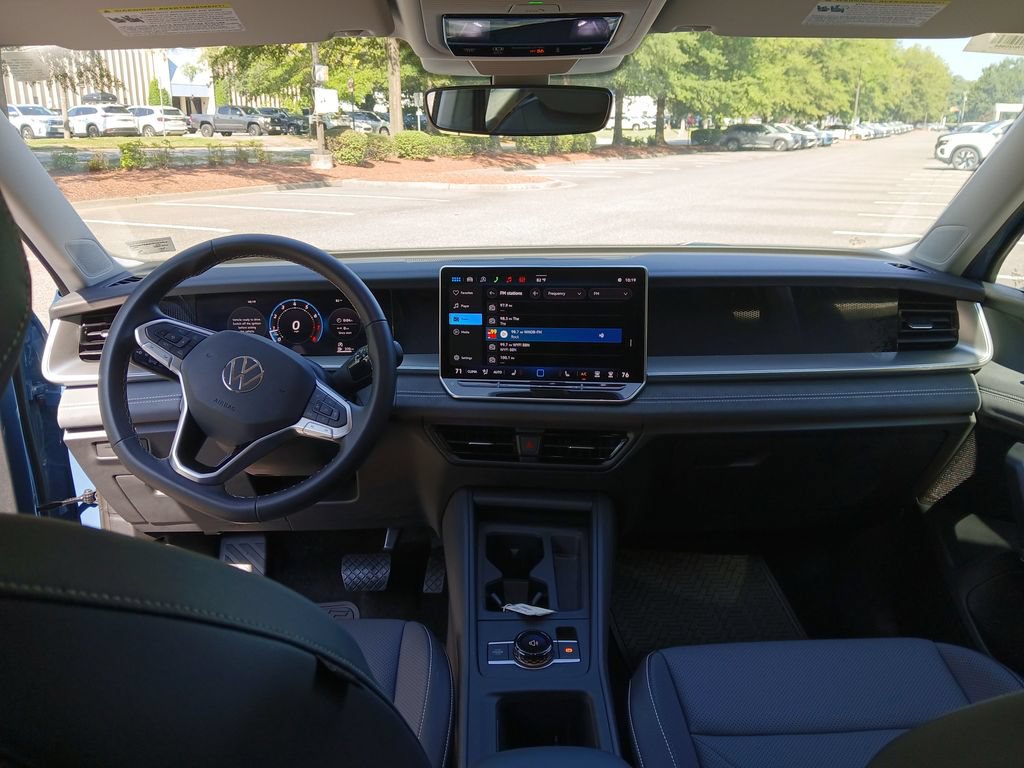Used 2026 Volkswagen Tiguan SE FWD image 14