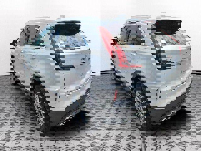 Certified 2024 Cadillac XT4 Premium Luxury image 4