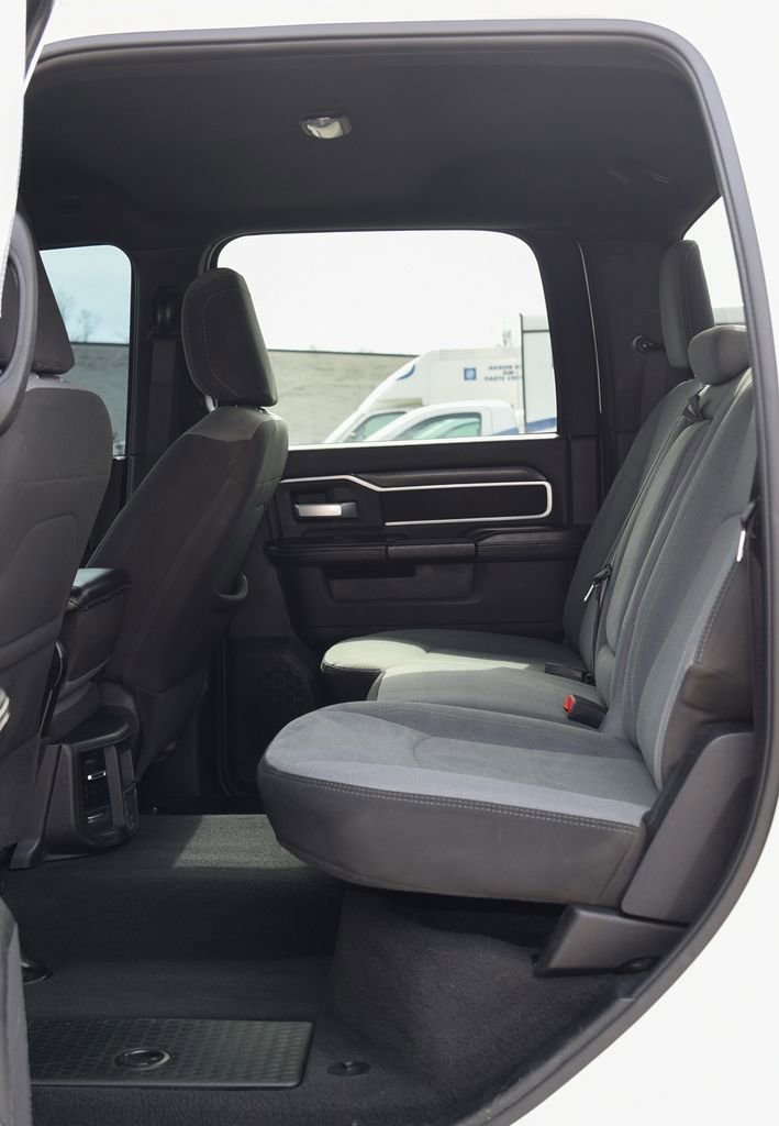 Used 2024 RAM 3500 Big Horn image 4