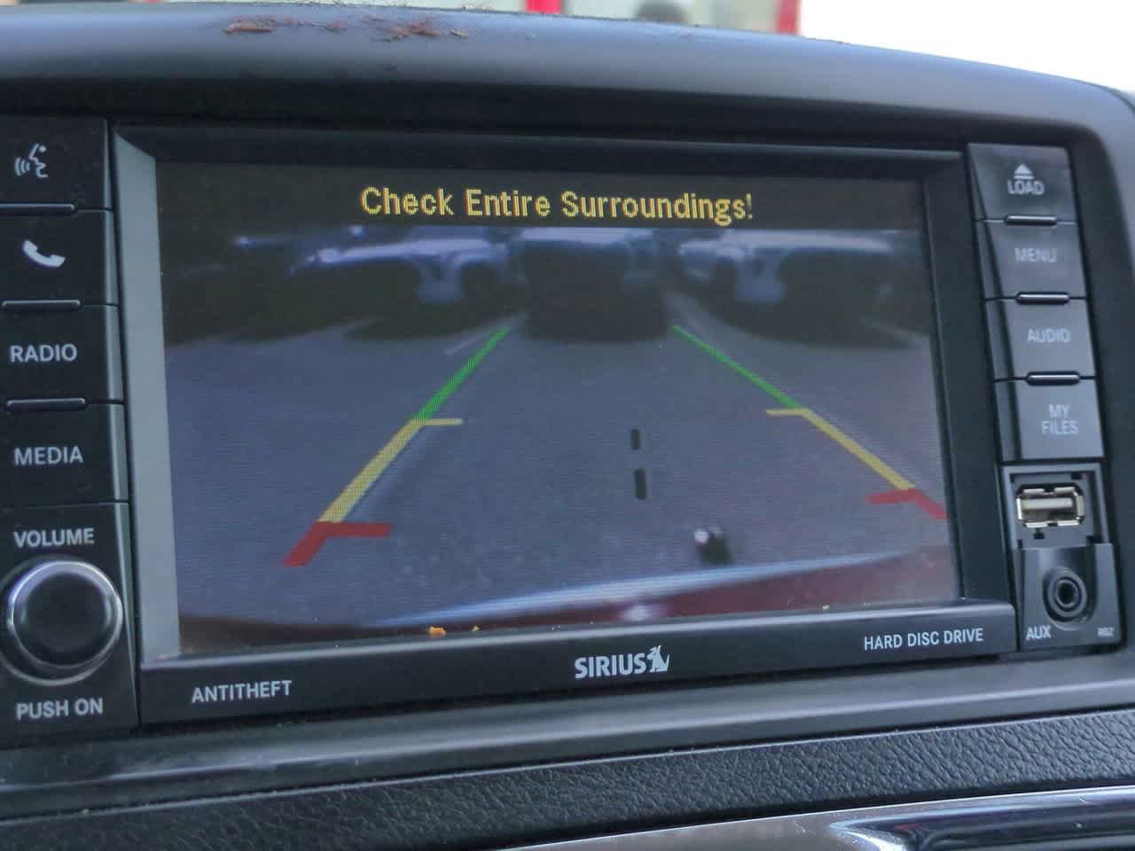 Used 2014 Chrysler Town & Country Touring FWD image 20