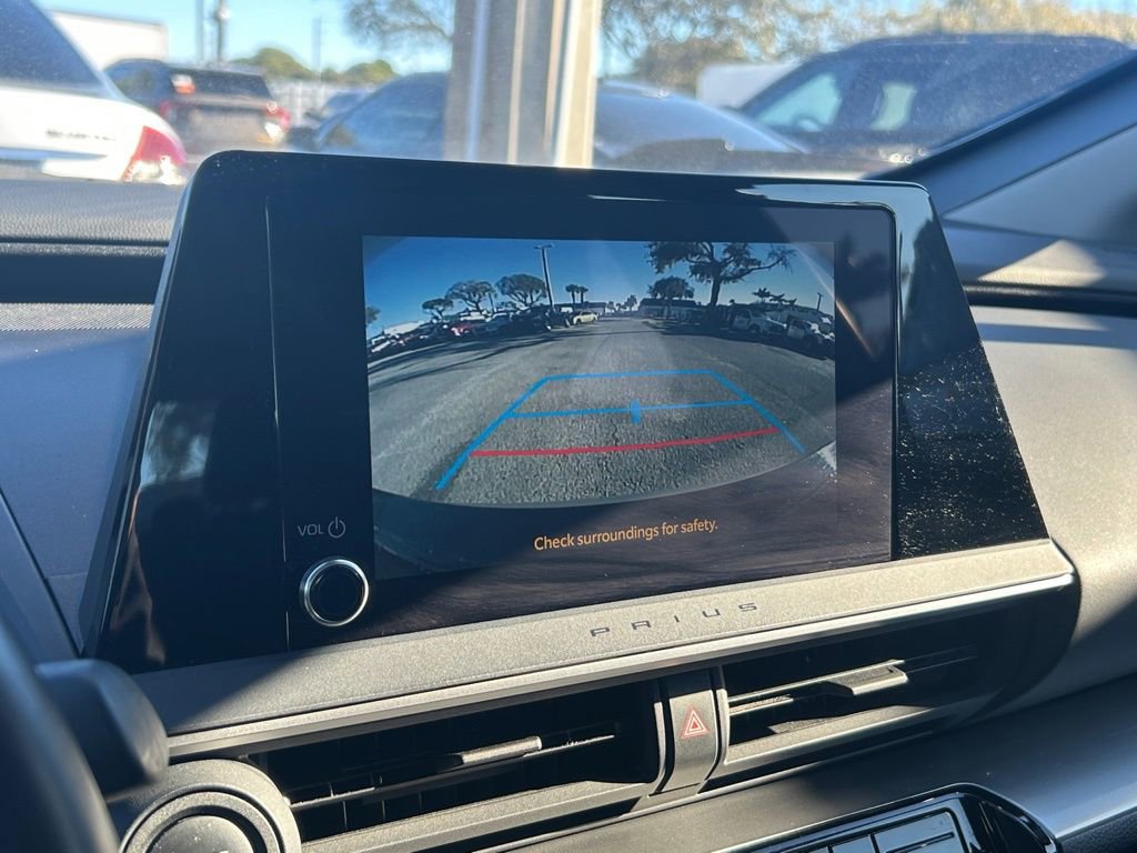 Used 2024 Toyota Prius LE image 12
