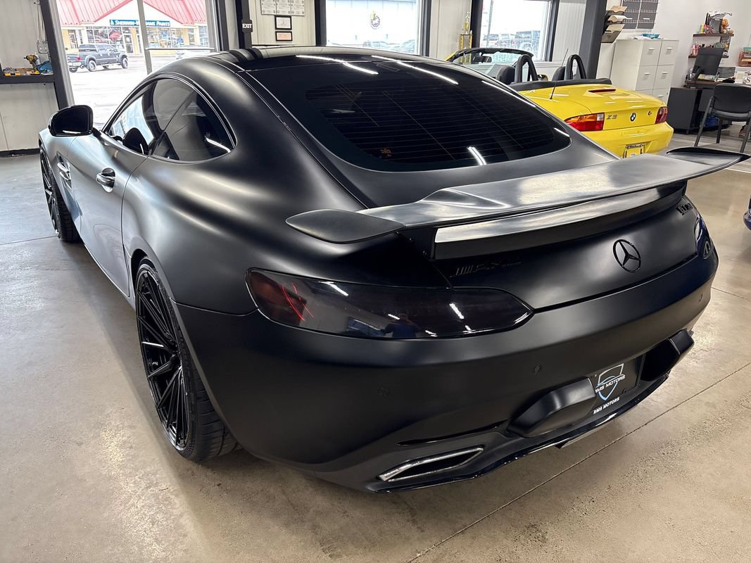 Used 2016 Mercedes-Benz AMG GT S w/ Exclusive Interior Package image 9