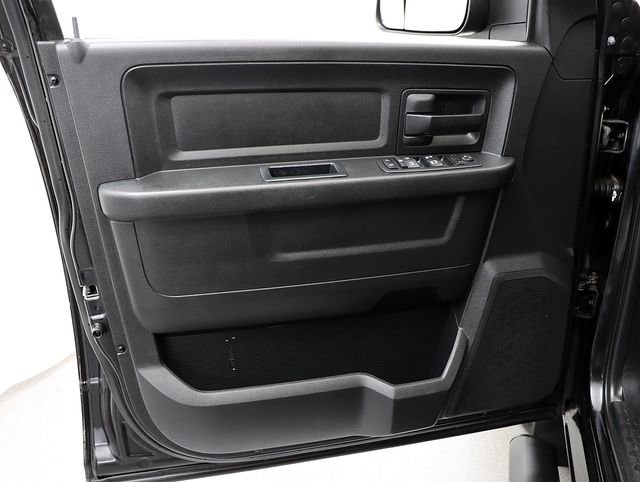 Used 2017 RAM 1500 Express w/ Black Ram 1500 Express Group image 20