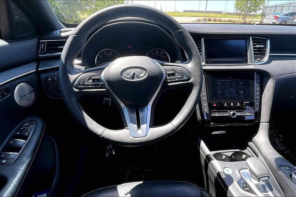 Used 2023 INFINITI QX55 Sensory w/ Lighting Package AWD/4WD image 6