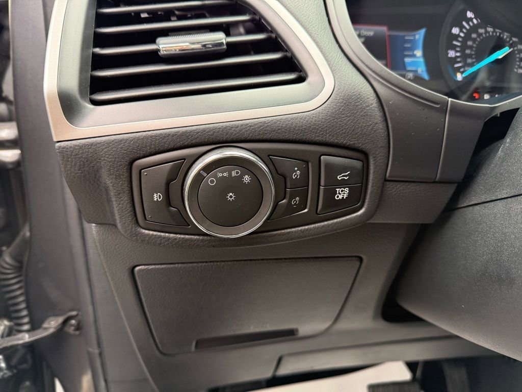 Used 2024 Ford Edge SEL w/ Convenience Package image 13