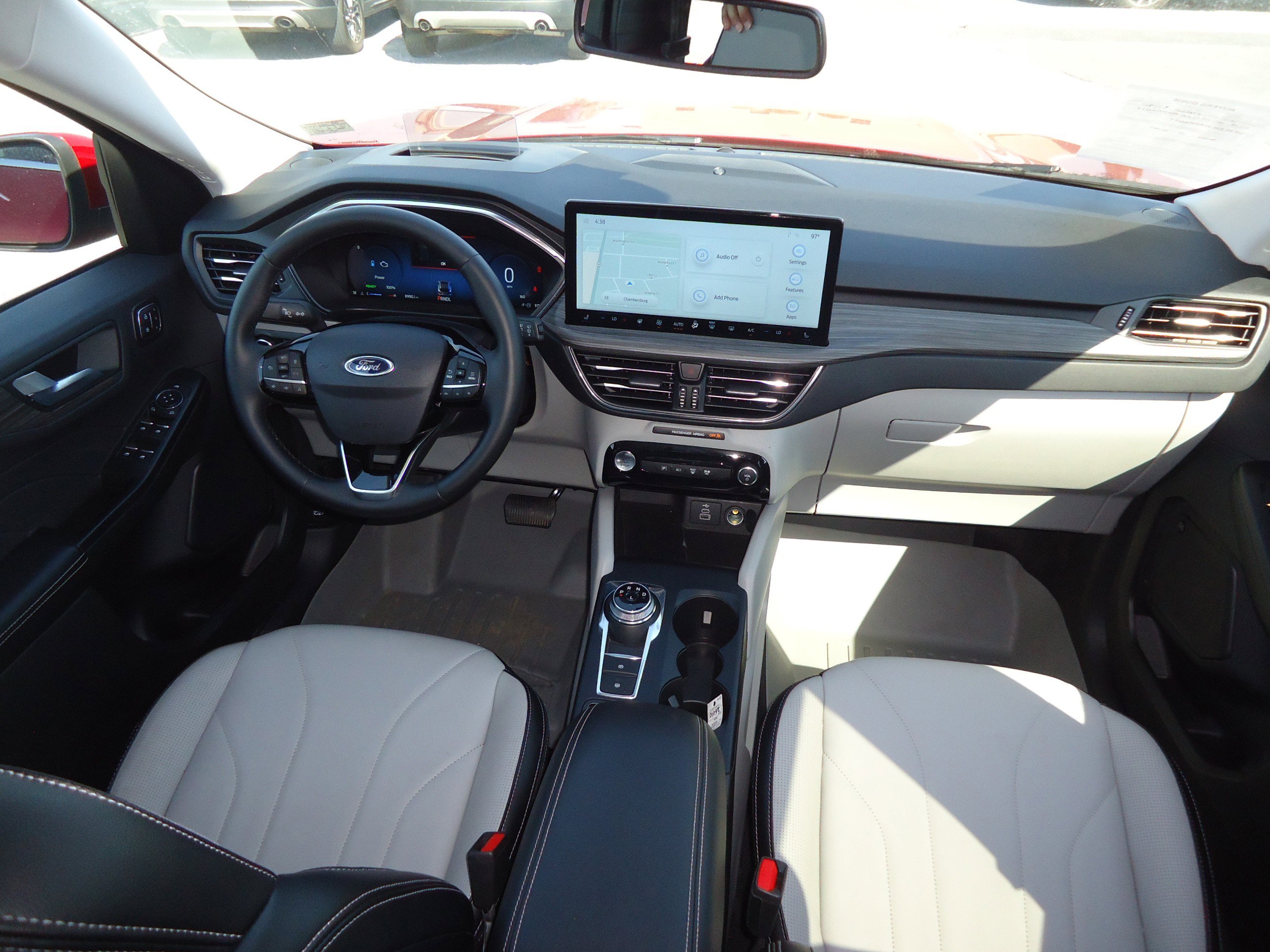Used 2025 Ford Escape Platinum w/ Premium Technology Package AWD/4WD image 12