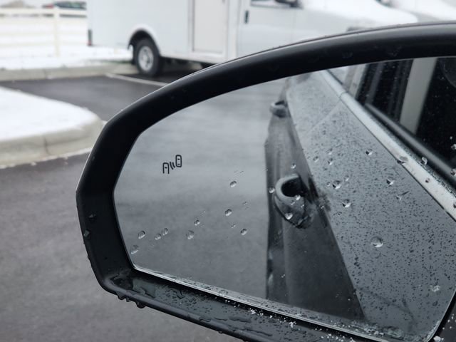 Used 2024 Volkswagen Taos SE image 34