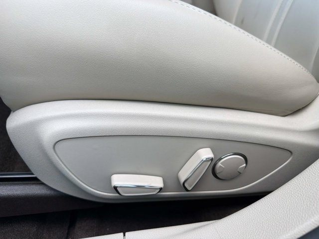 Certified 2019 Lincoln MKZ Premiere FWD image 13