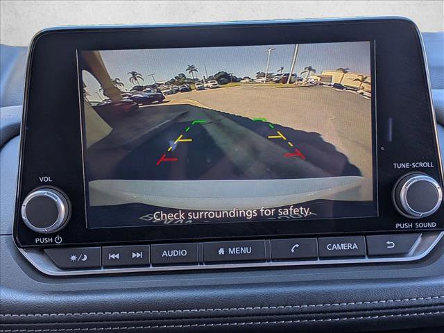 Used 2024 Nissan Rogue SV image 15
