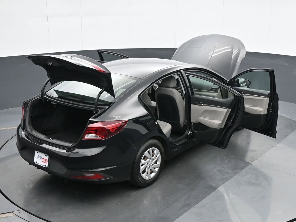 Used 2020 Hyundai Elantra SE w/ Cargo Package (C1) image 39